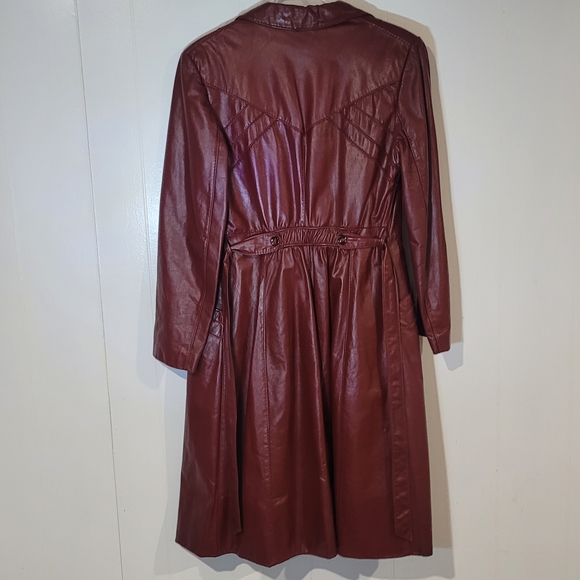 Vintage 1970s Opera Women's Lined, Belted Leather Trench Coat Fits Like A 4-6. - Picture 2 of 16